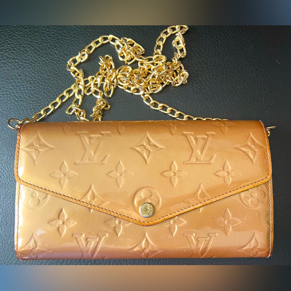 GUC Louis Vuitton Gold Vernis Long Wallet with chain WOC